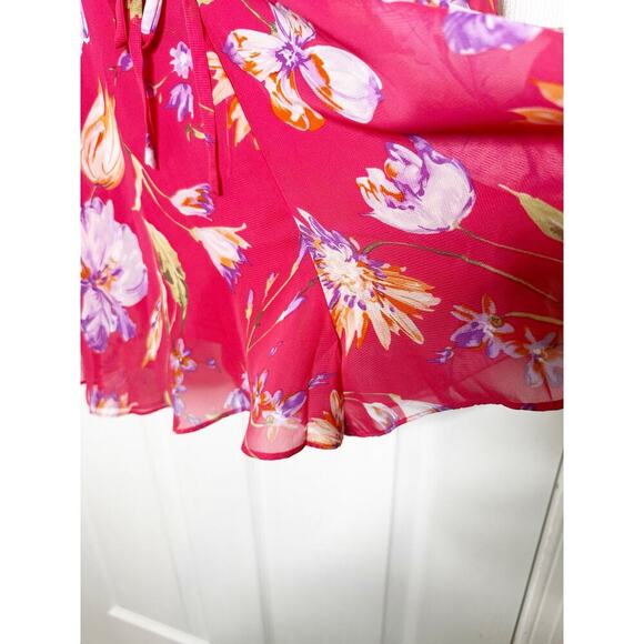 Lulus Size M Flirty Ways Hot Pink Floral‎ Flutter Sleeve Romper - Picture 9 of 13